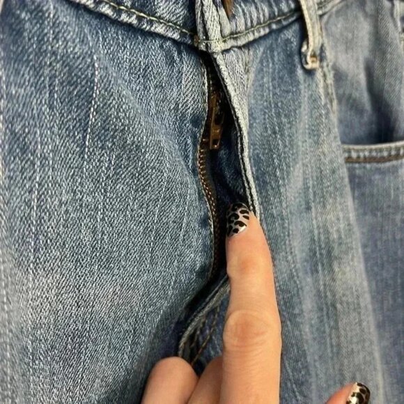 Levi’s Super Low Rise Bootcut Jeans Size 11 Medium Wash - Picture 3 of 10